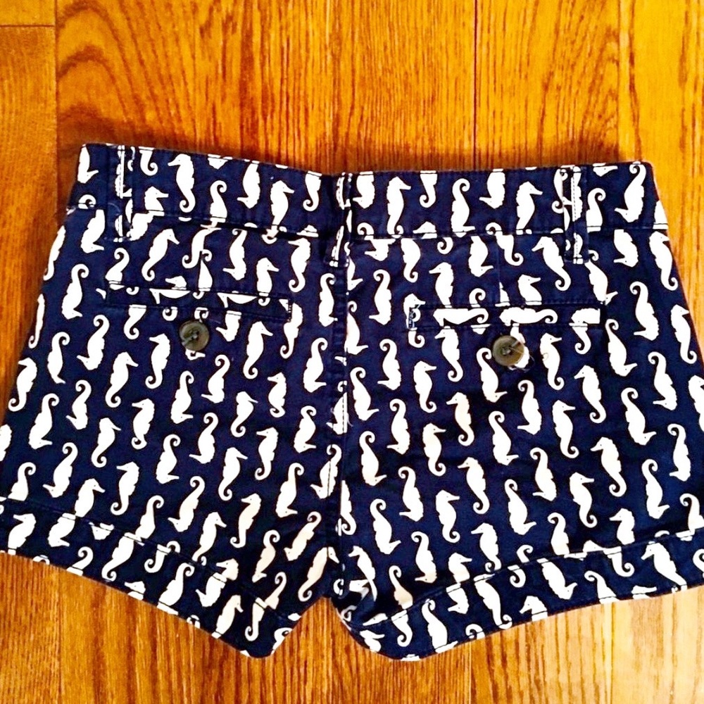 Seahorse Pattern Shorts in Navy & White EUC - Picture 3 of 6